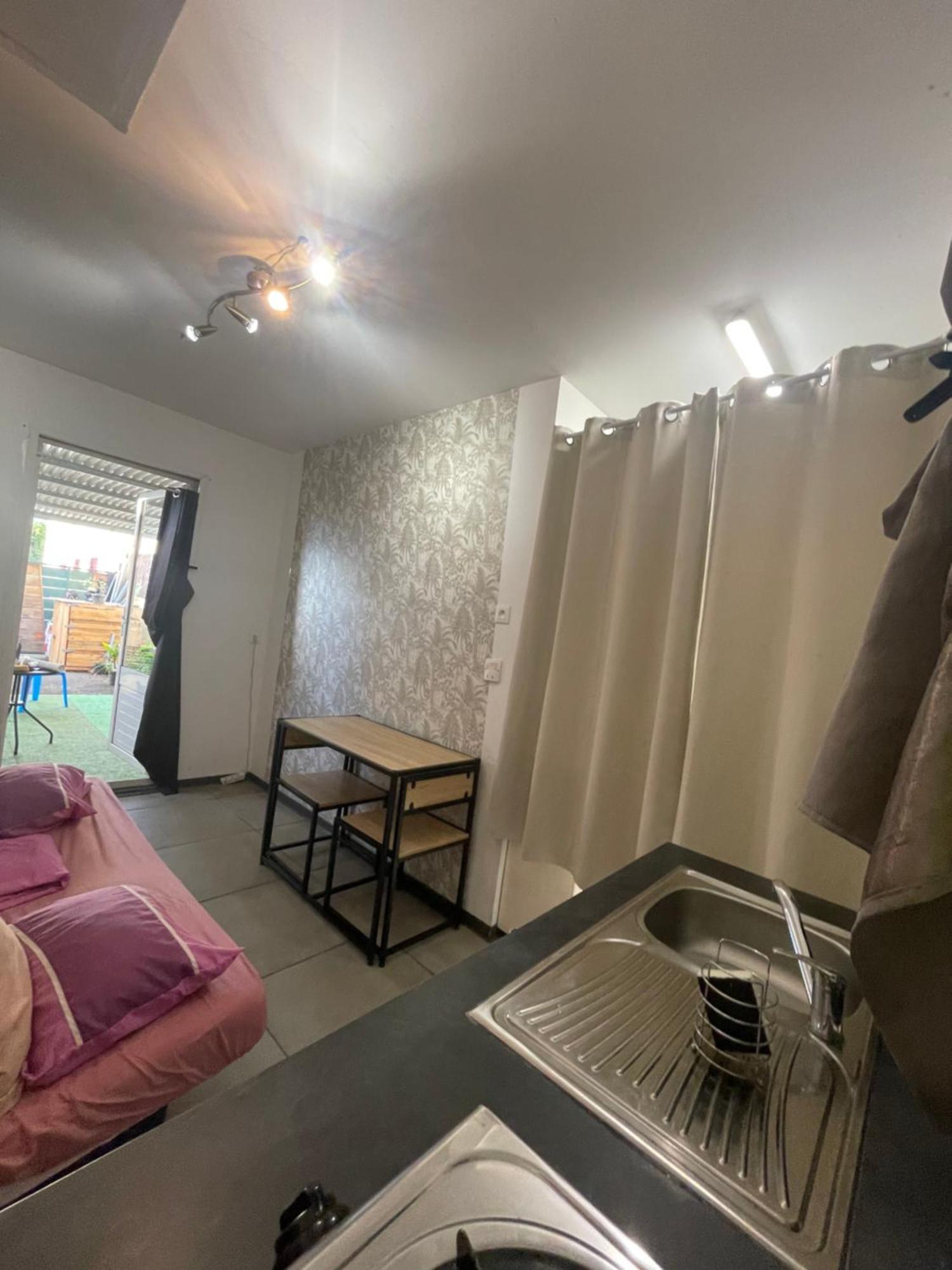 Mobilhome Pour 2 Personnes Le Tampon Ngoại thất bức ảnh